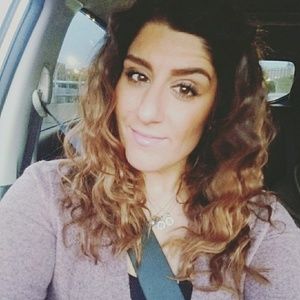 Meet your Posher, Stephanie